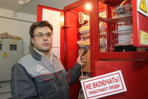 10 октября 2016 года. Воскресенское. Мастер по эксплуатации управляющей компании жилого комплекса «Новое Бутово» Андрей Кузнецов